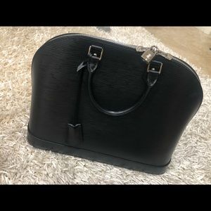 Louis Vuitton Alma MM Epi